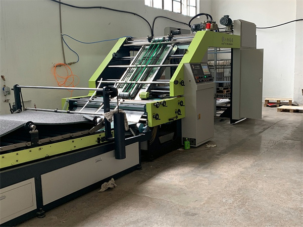 設(she)備對裱(biao)機